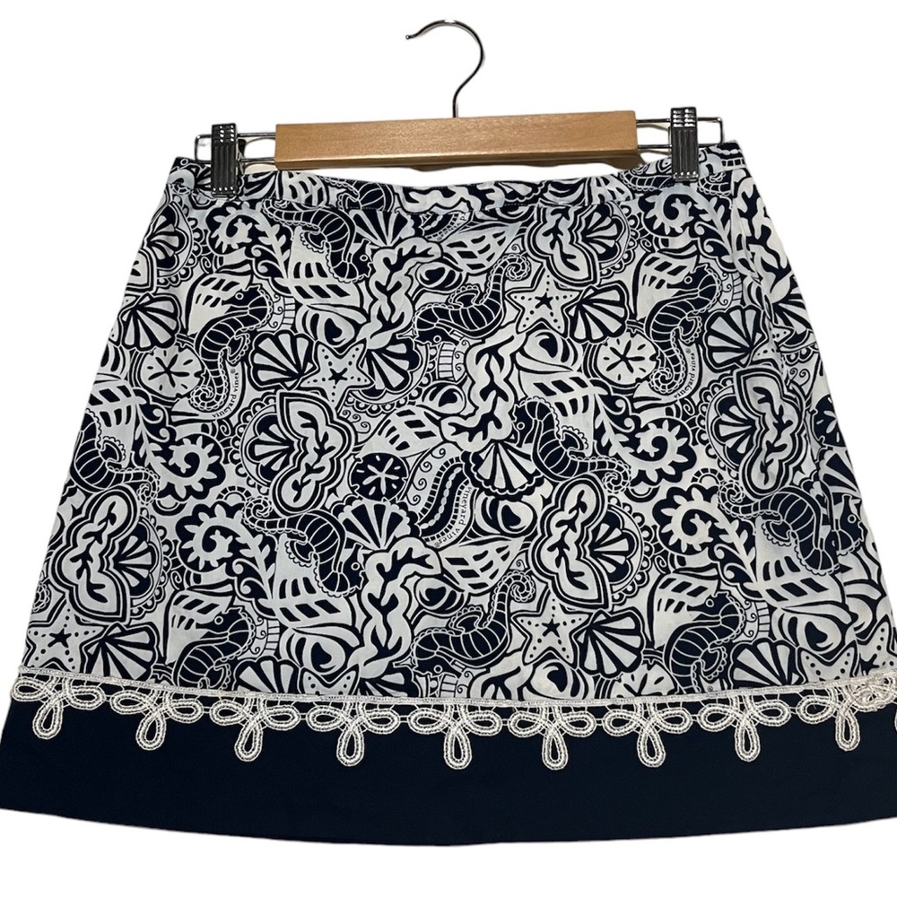 Vineyard Vines Size 4 Miniskirt Blue White Seahorse Nautical printed.